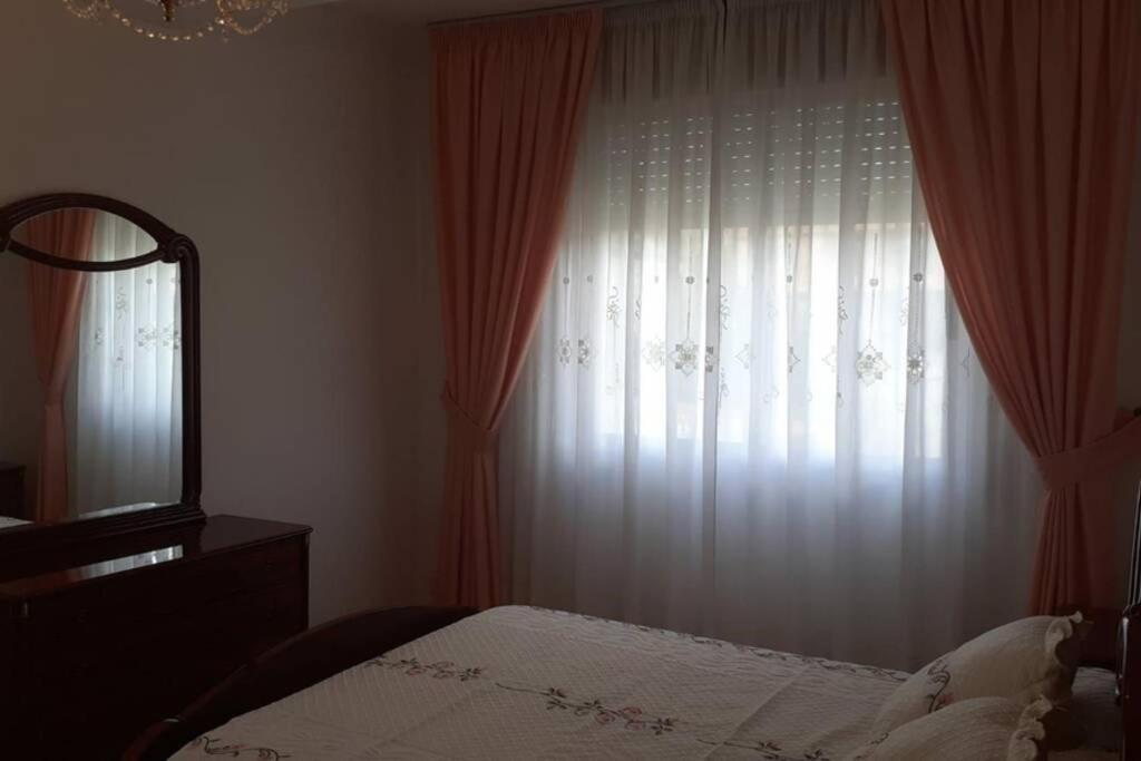 Casa Con Piscina Y Barbacoa Villa Freixido Eksteriør billede