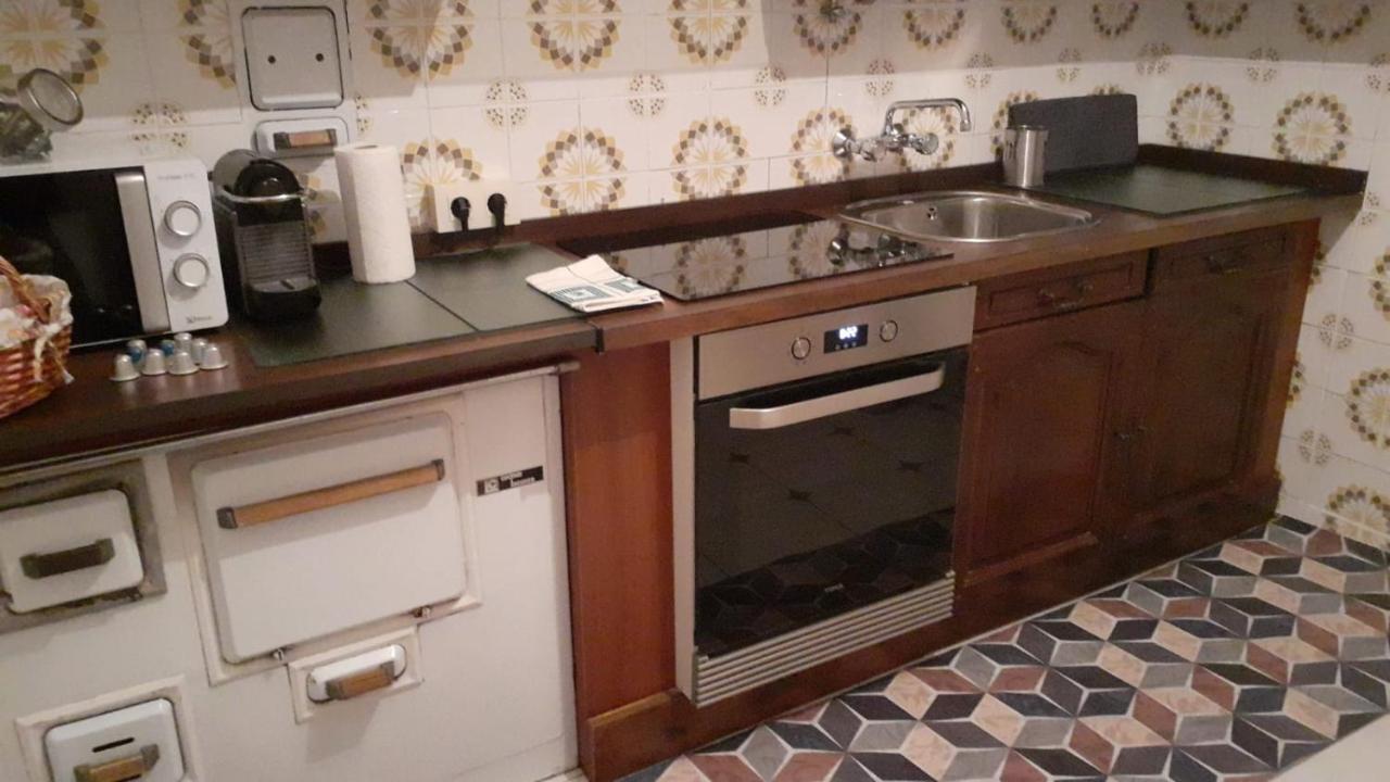 Casa Con Piscina Y Barbacoa Villa Freixido Eksteriør billede