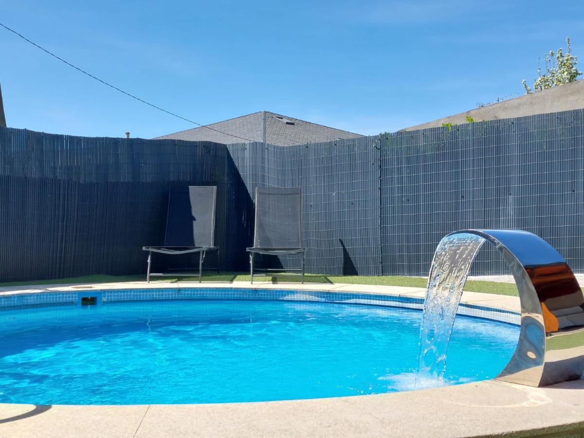 Casa Con Piscina Y Barbacoa Villa Freixido Eksteriør billede