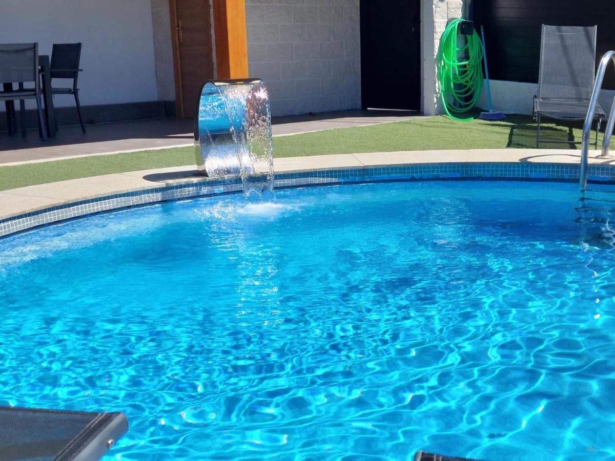 Casa Con Piscina Y Barbacoa Villa Freixido Eksteriør billede
